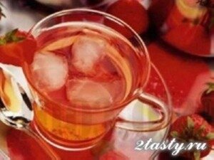 Рецепт Чайный напиток с манго и клубникой «Утро Богини» (фото)