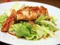 Фото Куриная грудка с лаймом и зеленым салатом в соевом соусе