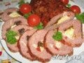Фото Рулет из мяса с перцем и черносливом