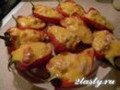 Фото Перец фаршированный курицей и помидорами в йогурте