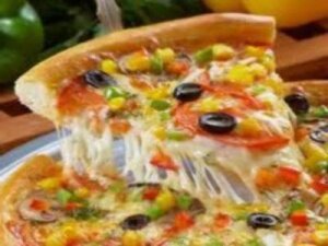 Рецепт Большая пицца с тройным сыром (фото)