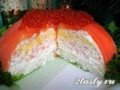 Фото Закусочный торт из красной рыбы и крабовых палочек