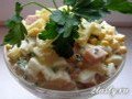 Фото Простой салат к 8 Марта с ветчиной и ананасами