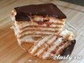 Шоколадный торт-эклер из печенья и ванильного пудинга